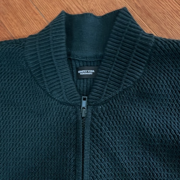 New Vera Wang zip sweater - Picture 5 of 6